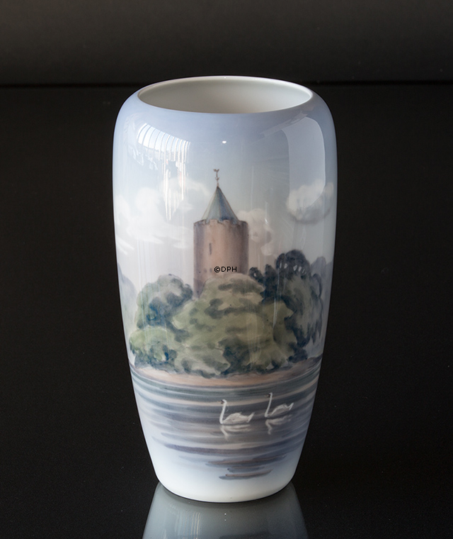 Vase med gåsetårnet, Royal Copenhagen nr. 2757-1049