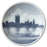 Skål/platte (med huller til ophæng) med slot og marine motiv, Royal Copenhagen nr. 2774