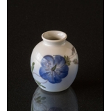Vase med storkenæb, Royal Copenhagen nr. 2800-1259 eller 737