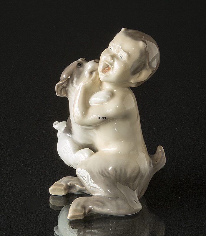 Faun med hundehvalp, Royal Copenhagen figur nr. 2823 (Meget sjælden!)