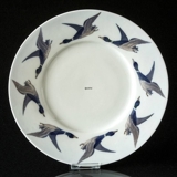 Plate Art Nouveau, Flying Ducks, Royal Copenhagen no. 285-875 (1898-1992) - With Plate Art Nouveau, Flying Ducks, Royal Copenhagen no. 285-875 (1898-1992) - With hairline crack