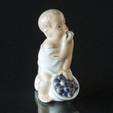 Baby med overflødighedshorn, Efterår , Royal Copenhagen figur nr. 2858