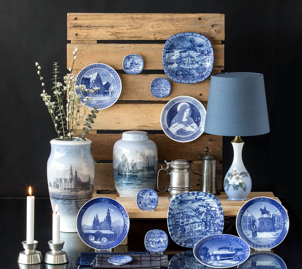 Vase med Kronborg, Royal Copenhagen nr. 2868-2040