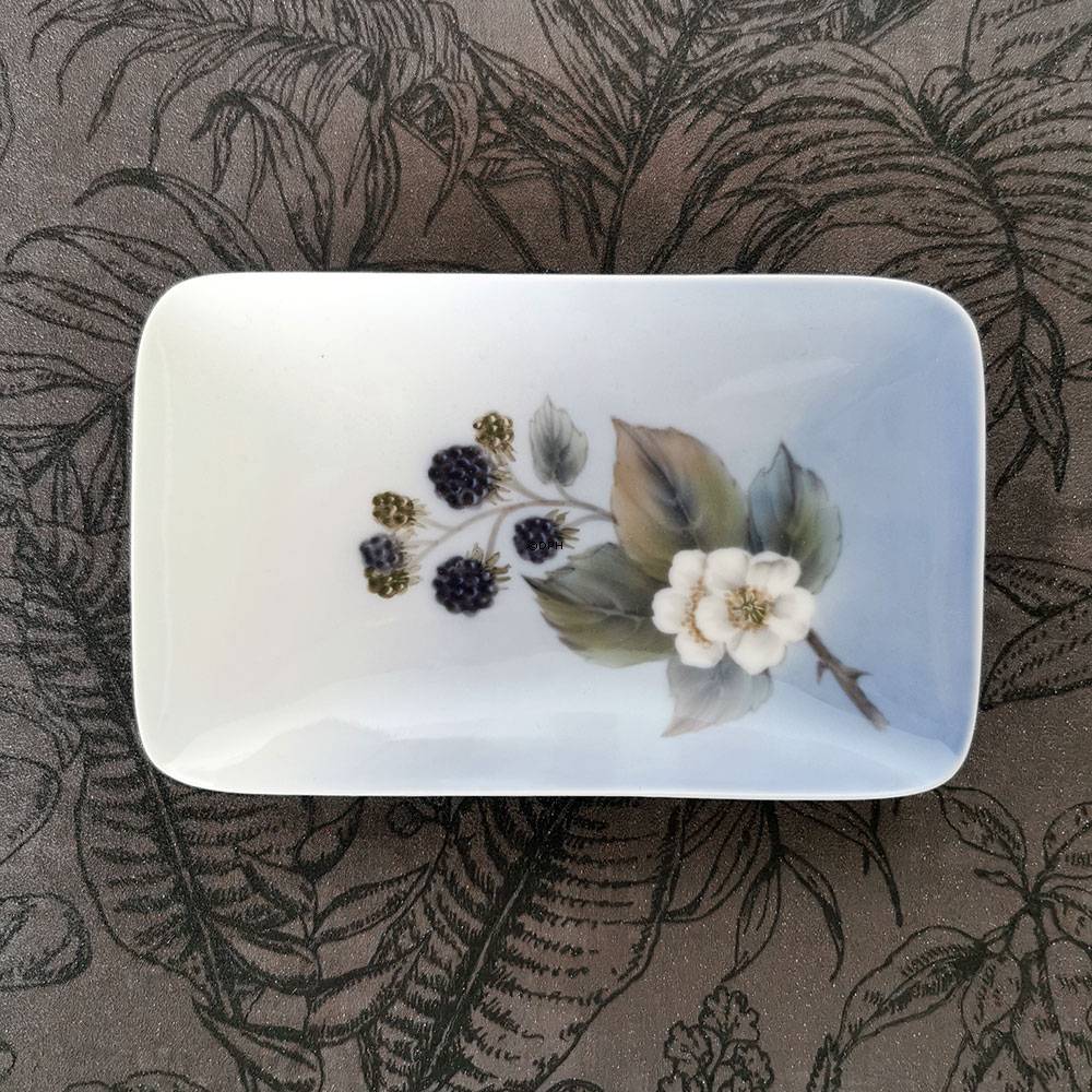 Skål med brombær, Royal Copenhagen nr. 288-8610 eller 861