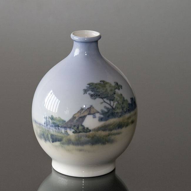 Vase med Hus, Royal Copenhagen nr. 2894-1813