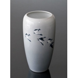 Vase med flyvende ænder, Royal Copenhagen nr. 2929-1049