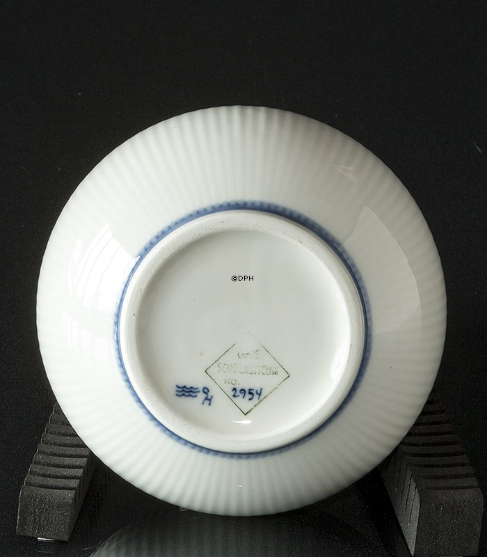 Kande med låg, Royal Copenhagen nr. 2954 (meget sjælden)