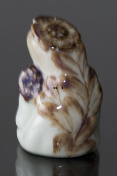 Moder med barn, Royal Copenhagen figur nr. 300-3551