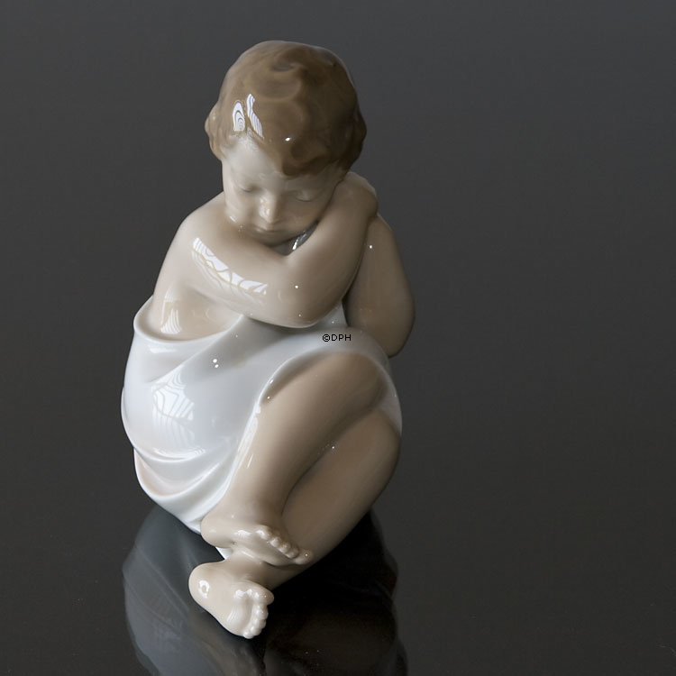 Rosenknop, Royal Copenhagen figur af børn nr. 3009