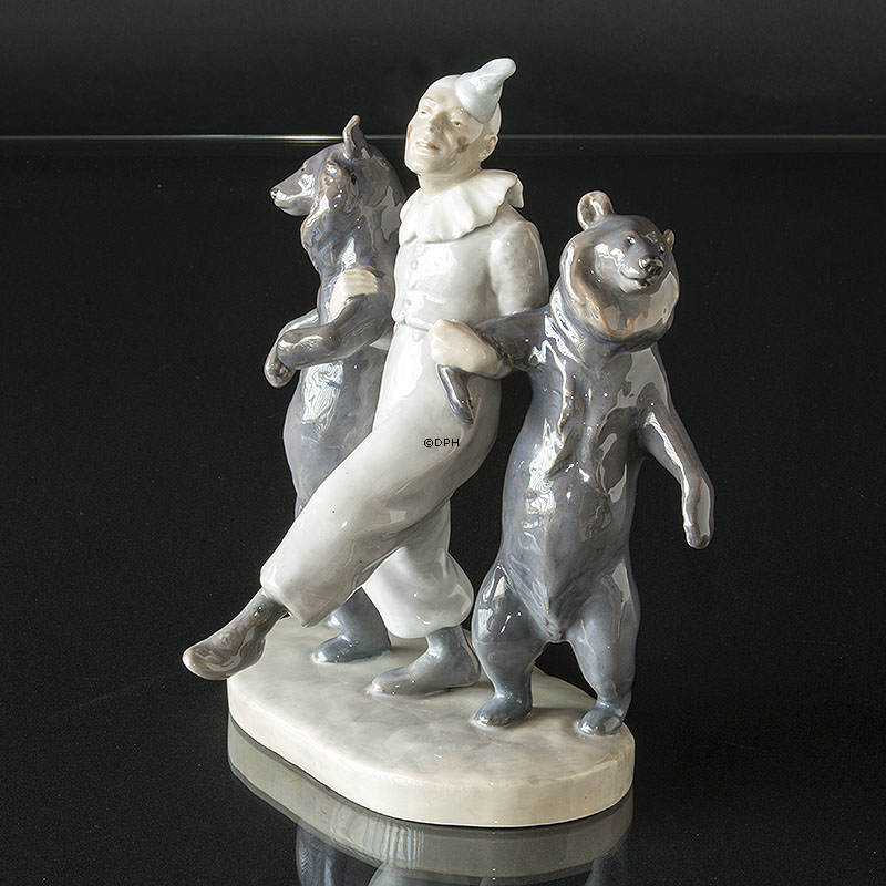 Klovn med dansende bjørne, Meget sjælden Royal Copenhagen figur nr. 330 (1894-1922) af Carl J. Bonnesen