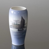 Vase with the castle of Kronborg, Royal Copenhagen No. 3430