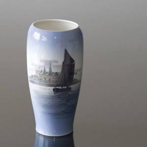 Vase med Kronborg Slot, Royal Copenhagen nr. 3430 | Nr. R3430 | DPH Trading