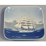 Bowl with the Trainingship Denmark, Royal Copenhagen no. 374 or 3467