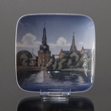 Bowl with Frederiksborg castle, Royal Copenhagen No. 3477
