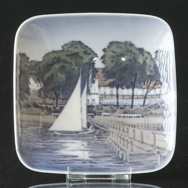 Skål med Christiansminde ved Svendborg, Royal Copenhagen nr. 3532