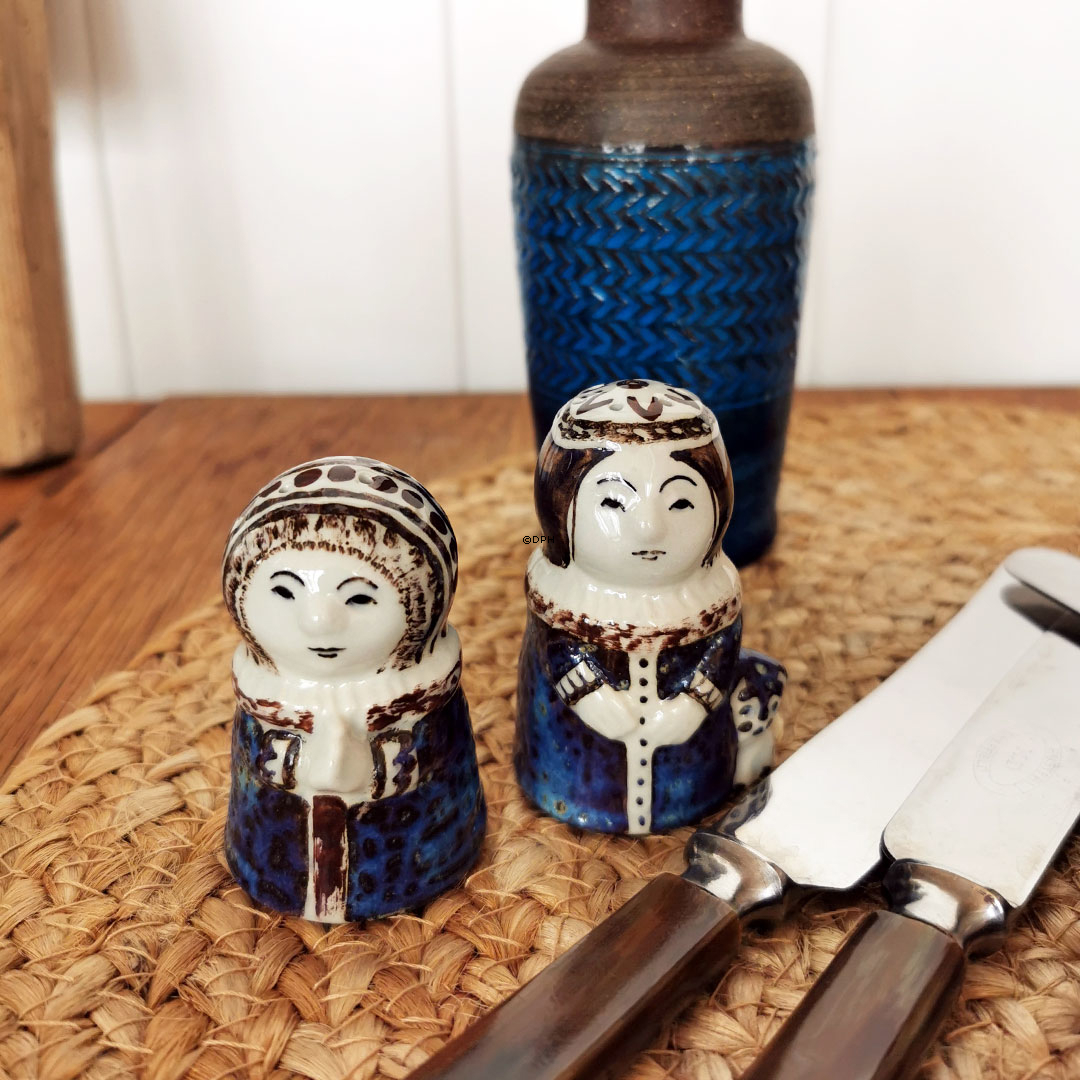 Salt og Peber sæt, designet af Doreen Middelboe for Aluminia no. 310/3573 & 311/3574 Royal Copenhagen fajance