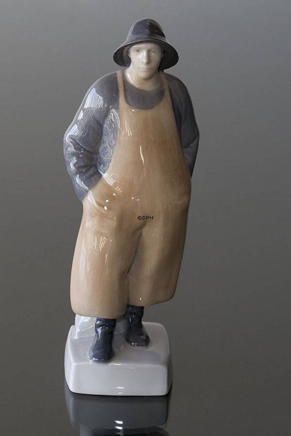 Fisker, Royal Copenhagen figur nr. 3668