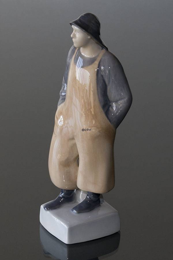 Fisker, Royal Copenhagen figur nr. 3668