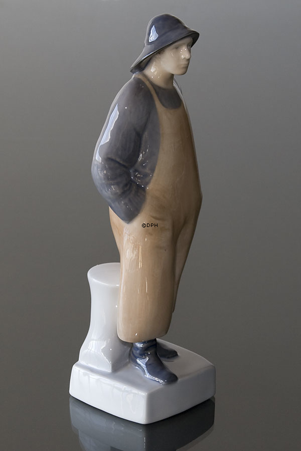 Fisker, Royal Copenhagen figur nr. 3668