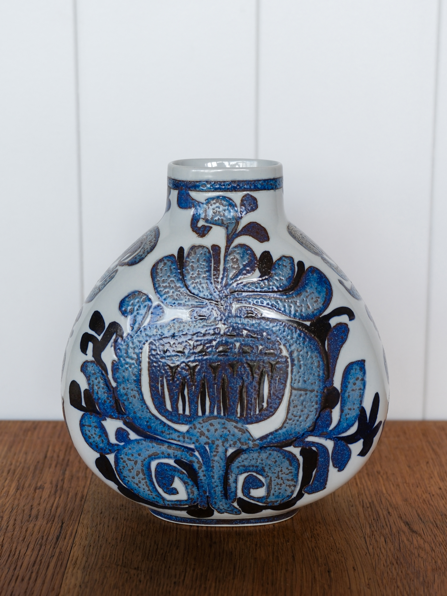 Fajance vase signeret CK, Royal Copenhagen nr. 427-3114