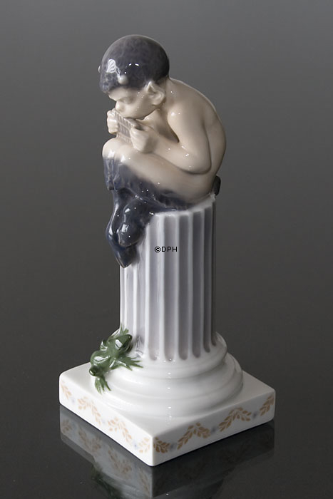 Faun med firben, Royal Copenhagen figur nr. 433