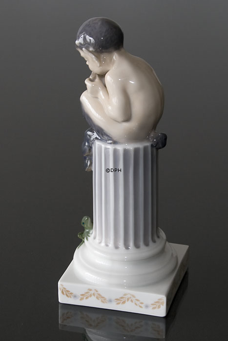 Faun med firben, Royal Copenhagen figur nr. 433