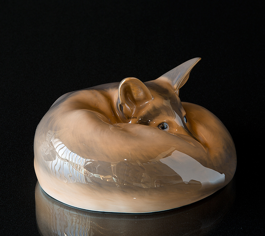 Ræv, Royal Copenhagen figur nr. 438