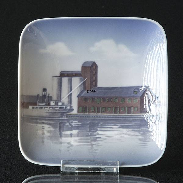 Skål med A/S Elias B. Muus Kerteminde Royal Copenhagen nr. 4401