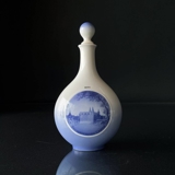 Carafe / Bottle decorated with Frederiksborg Castle, Royal Copenhagen no. 4426