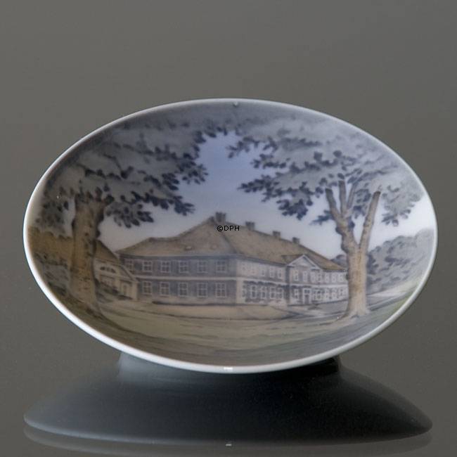 Skål med Hindsgavl, Royal Copenhagen nr. 4445