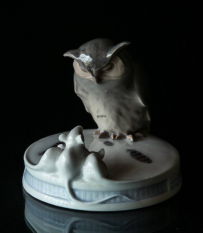 Ugle og tre hvide mus, Royal Copenhagen figur nr. 450