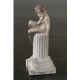 Faun med egern, Royal Copenhagen figur nr. 456