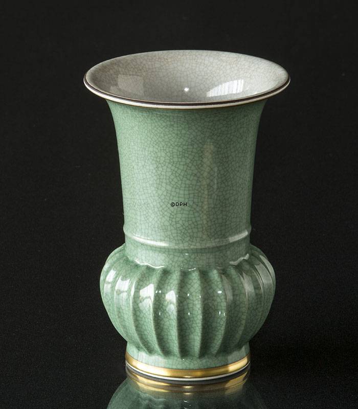 Vase grøn krakeleret, 15cm, Royal Copenhagen nr. 457-3148