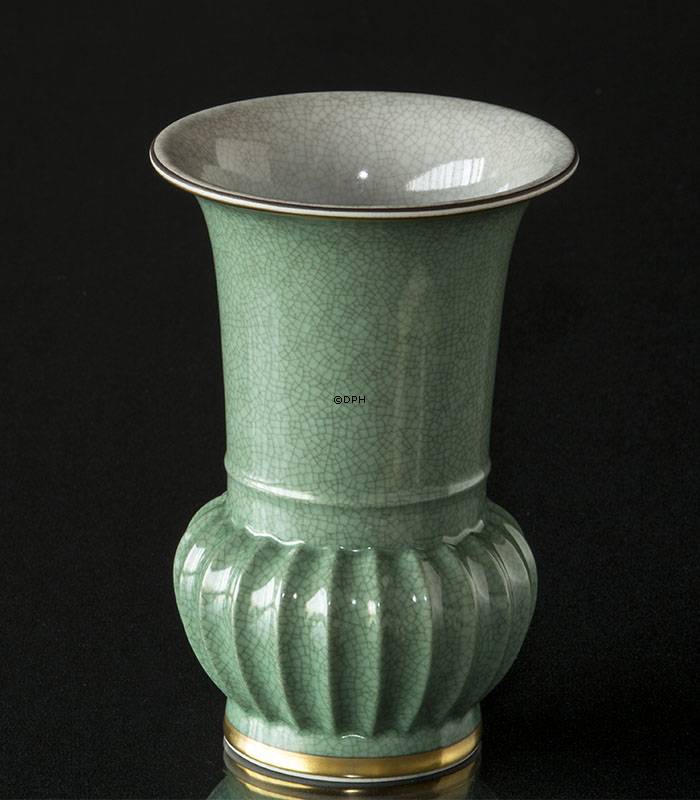 Vase grøn krakeleret, 15cm, Royal Copenhagen nr. 457-3148