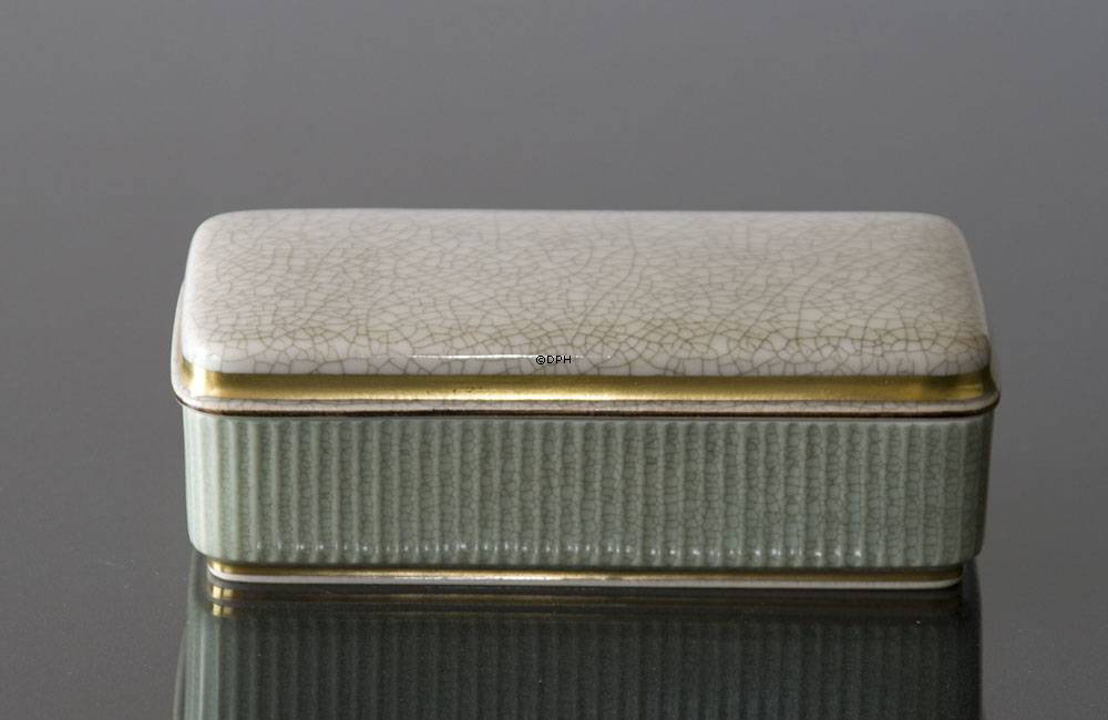 Grøn boks med låg, krakkeleret, Royal Copenhagen nr. 457-3630