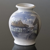 Vase mit dem Haus von Hans Christian Andersen, Odense, Royal Copenhagen Nr. 4588