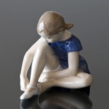 Girl with Shoe, Royal Copenhagen figurine No. 4642