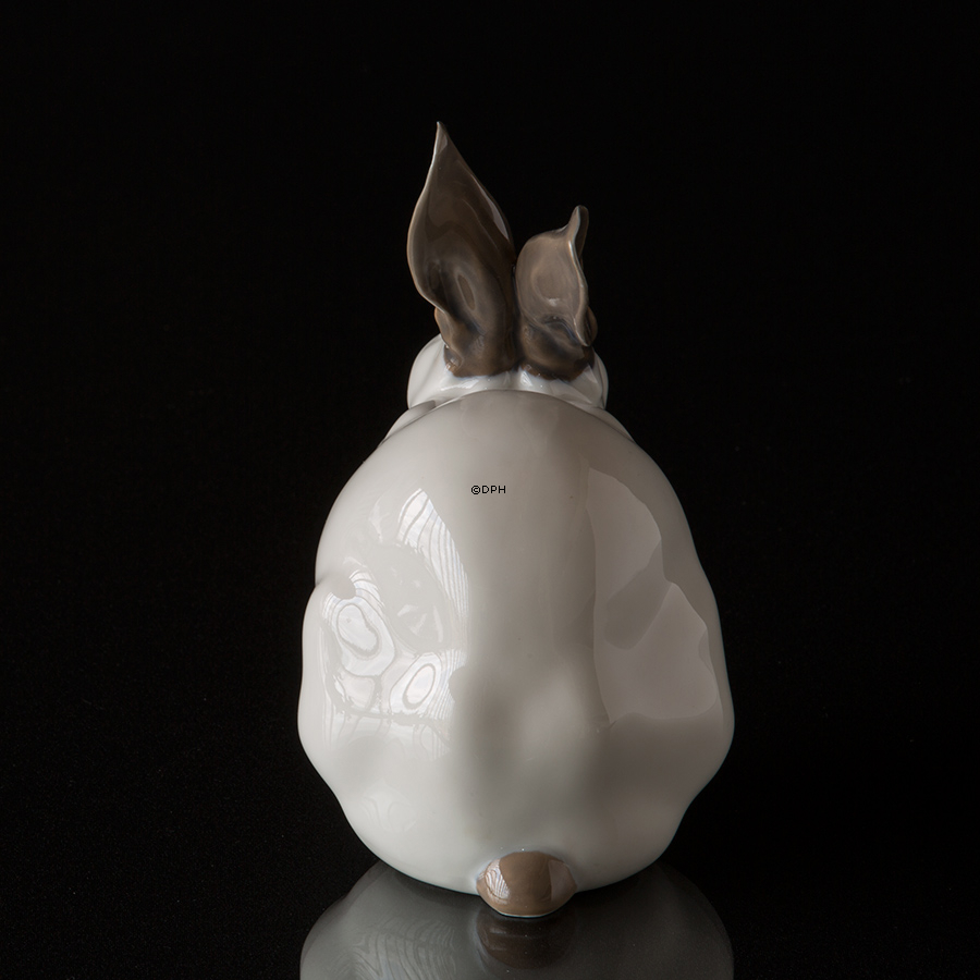 Siddende stor hvid kanin, Royal Copenhagen figur nr. 4676