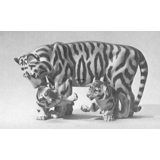 Tiger with cubs, Royal Copenhagen figurine no. 4687