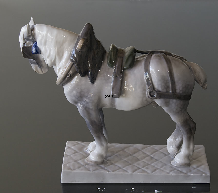 Hest, Royal Copenhagen figur nr. 471