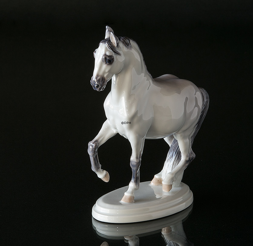 Lippizaner hest, Royal Copenhagen figur nr. 4752