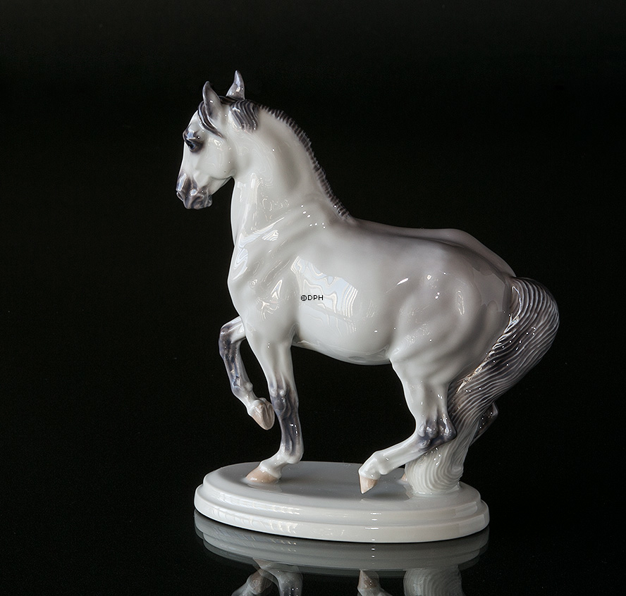 Lippizaner hest, Royal Copenhagen figur nr. 4752