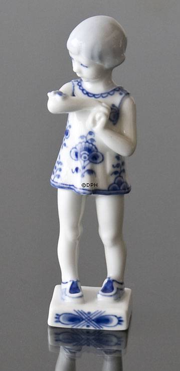 Pige med sommerfugl, Musselmalet Royal Copenhagen figur nr. 4795