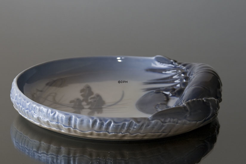 Hummer fad fra Royal Copenhagen nr. 485