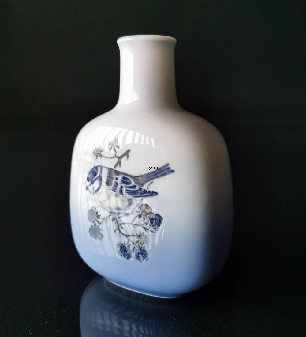 Vase med blåmejse, Royal Copenhagen nr. 4880