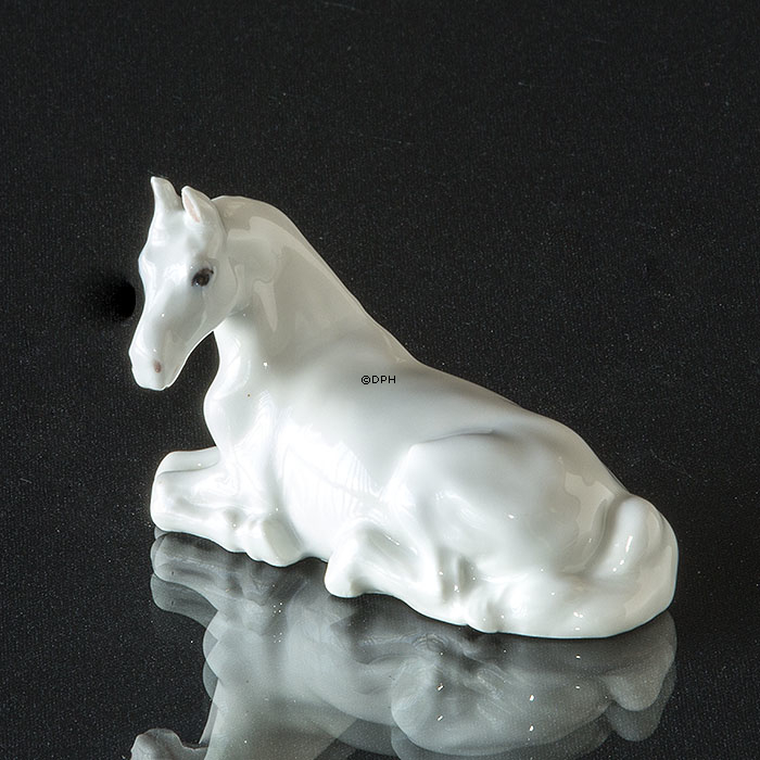 Lille hvid Hest, Royal Copenhagen figur nr. 4882
