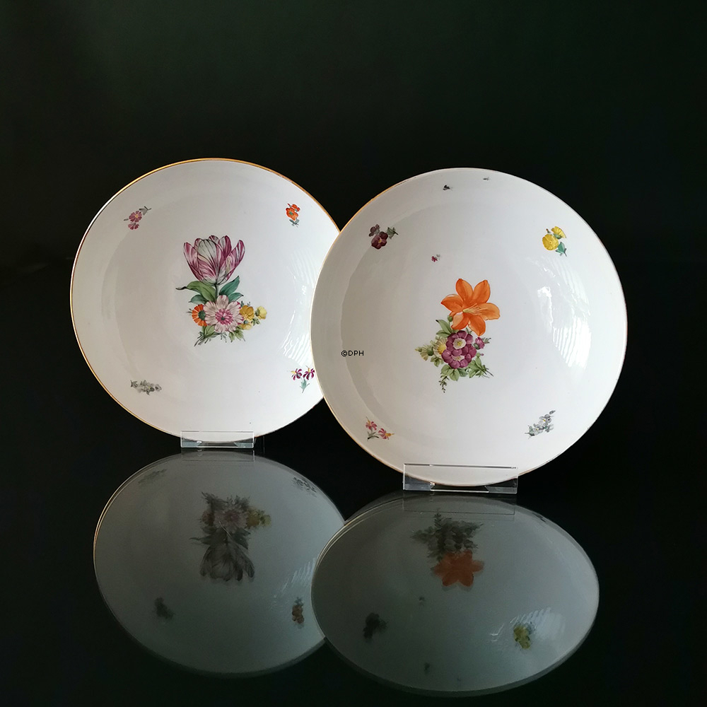 Royal Copenhagen Saksisk Blomst glat skål nr. 493/9024