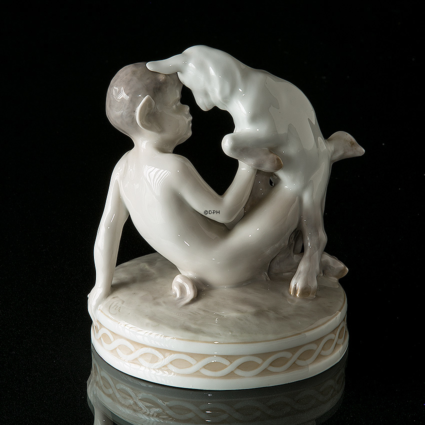Faun med ged, Royal Copenhagen figur - Meget Gammel nr. 498