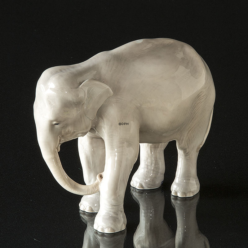 Stående elefant, Royal Copenhagen figur nr. 501 (1894-1922)