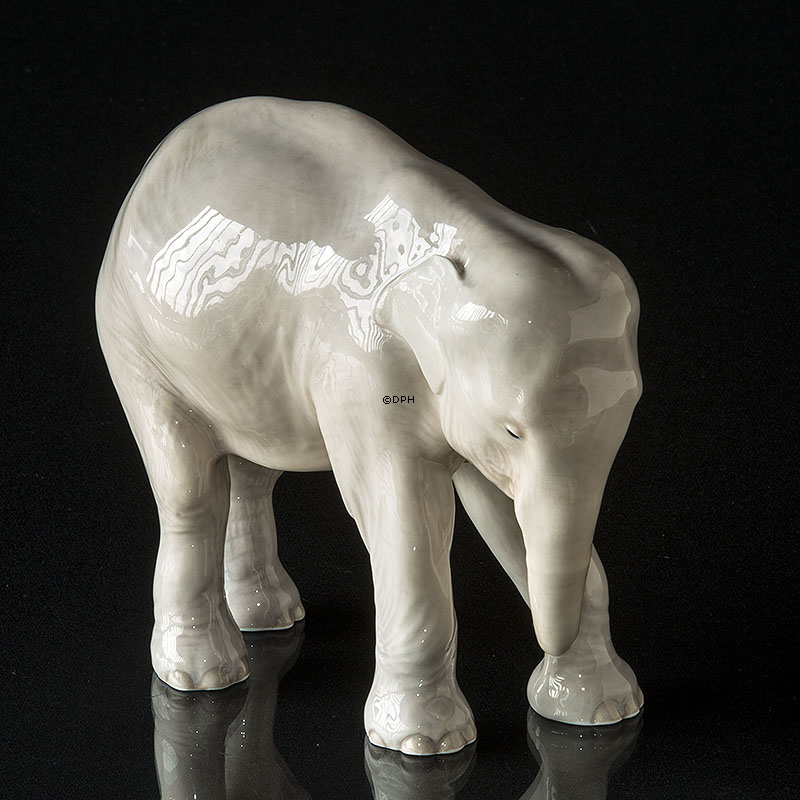Stående elefant, Royal Copenhagen figur nr. 501 (1894-1922)